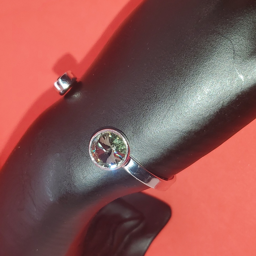 Henri Bendel Swarovski Crystal Luxe Delicate Silver Bracelet Open